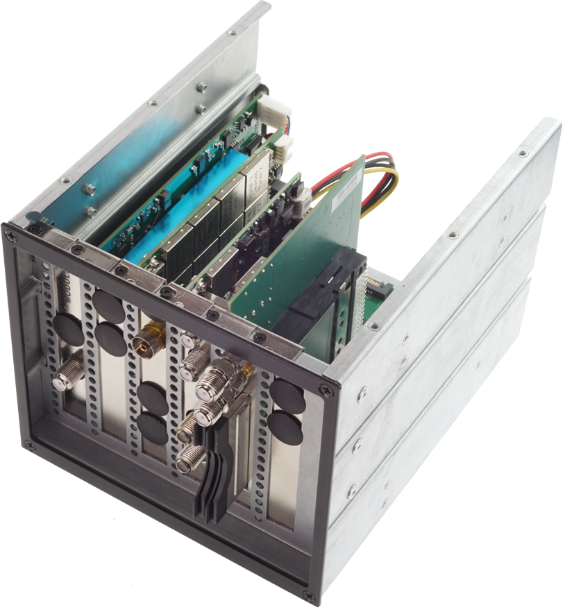 Digital Devices ExpandIO Extern - 6x PCIe Gen 2.0 Expander / Backplane inkl 2x 180cm Dataport Kabel